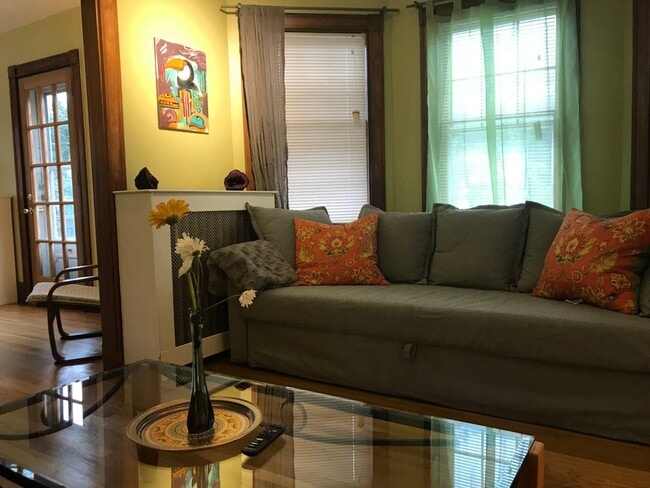 Photo - 513 Heath St Unit 1