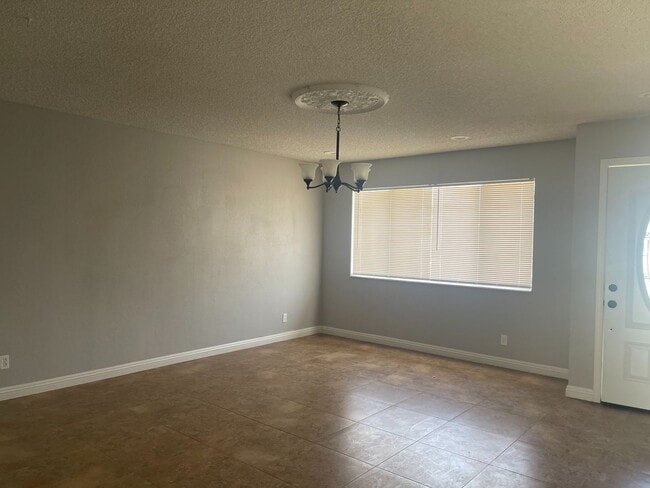 8200 Eucalyptus Ave