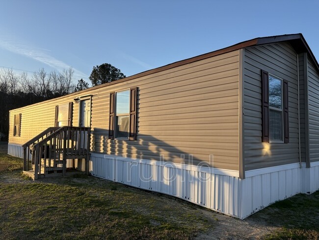 Building Photo - 46 Anthy Dr