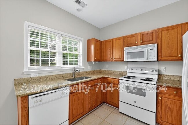 Photo - 9205 Mitchell Glen Dr