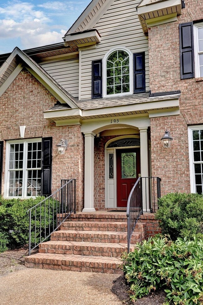 Photo - Spacious 5BR/4BA Home in Yorktown – Convenient Location and Comfortable Living