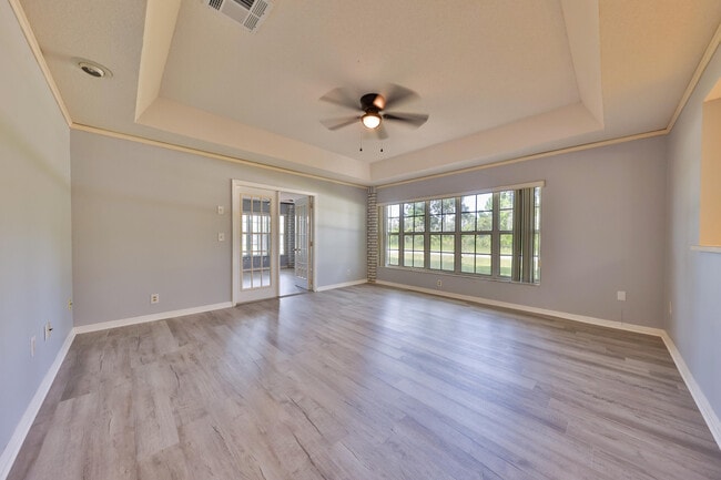 Photo - 3901 Loquat Rd