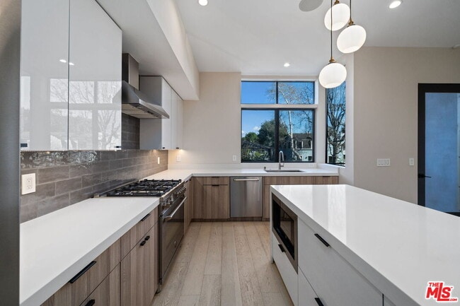 Photo - 4429 Tujunga Ave