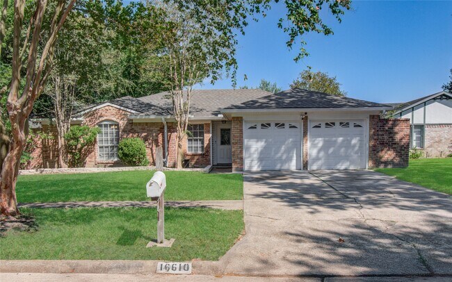 Building Photo - 16610 Cairngorm Dr
