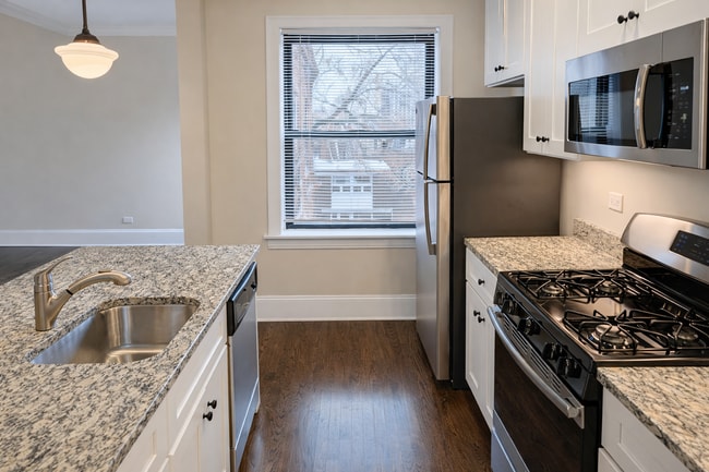 Photo - 1360 E 52nd St Unit 64-3W