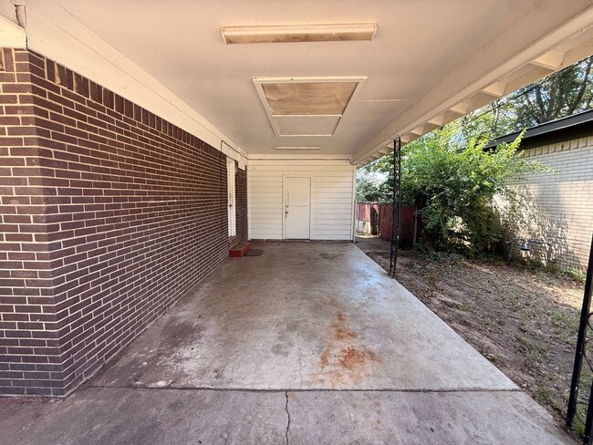 Photo - Beautiful 3/2 Home in Central Longview!