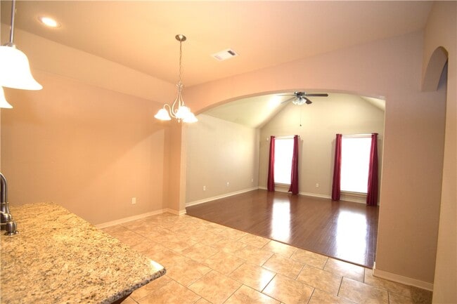 Photo - 3202 SW Stonepoint Ave