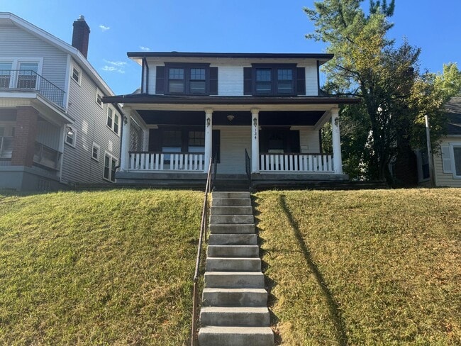 Building Photo - 124 Pointview Ave Rental