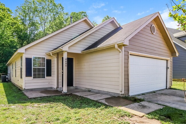 Photo - 4680 Waterfront Oak Dr