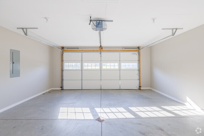 2BR, 2BA - 1,350SF - Garage - Shannon Mills