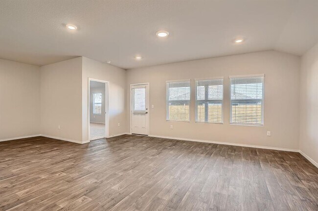Photo - 5832 Brocade Dr