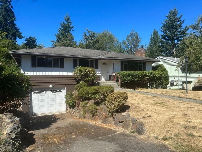 Building Photo - Updated 3-Bedroom Home with Deck & Garage in Mountlake Terrace!!!