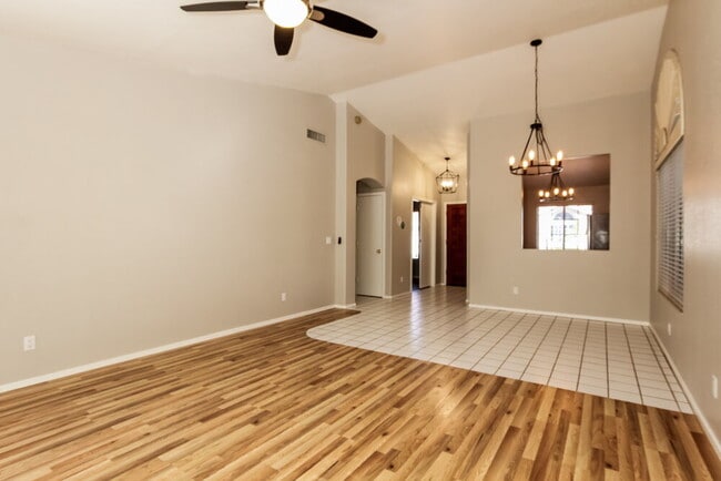 Photo - 7034 N 28th Dr