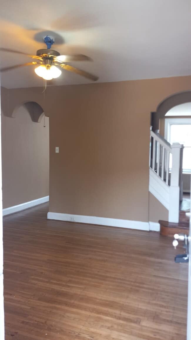 Photo - 3237 Kenyon Avenue