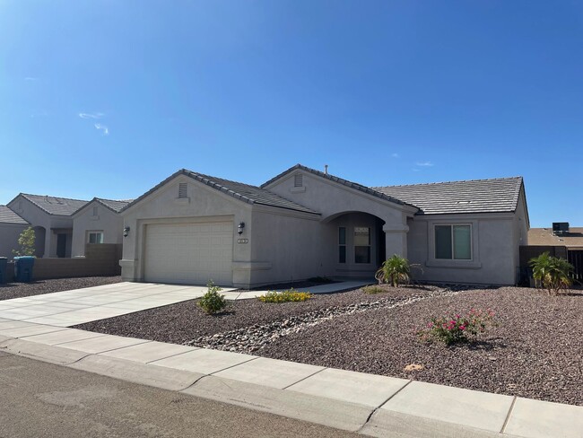 3 BEDROOM HOME IN YUMA EAST! - 3 BEDROOM HOME IN YUMA EAST!