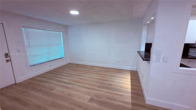 Photo - 2735 W 66th St Unit 21-23