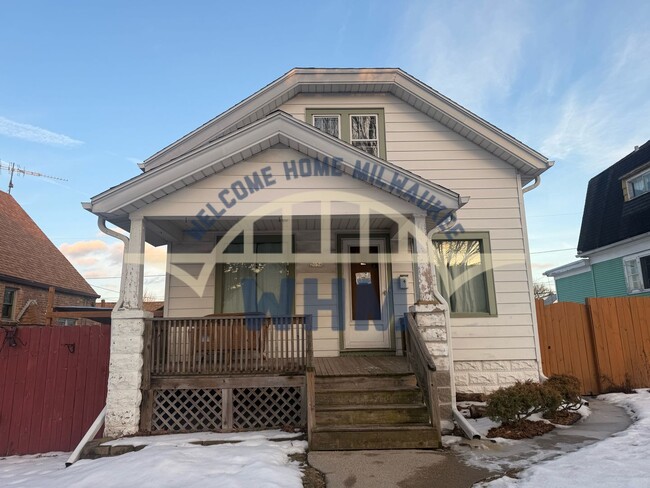 Building Photo - 2054 S 72nd St