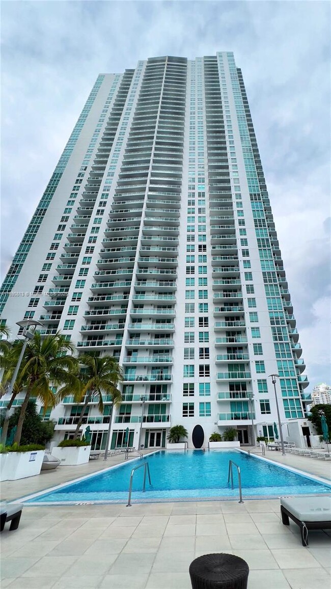 Photo - 950 Brickell Bay Dr Unidad 2009 Rental