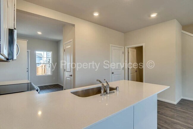 Photo - Brush Prairie Area Townhome