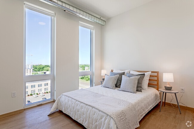 2BR, 2BA - A
