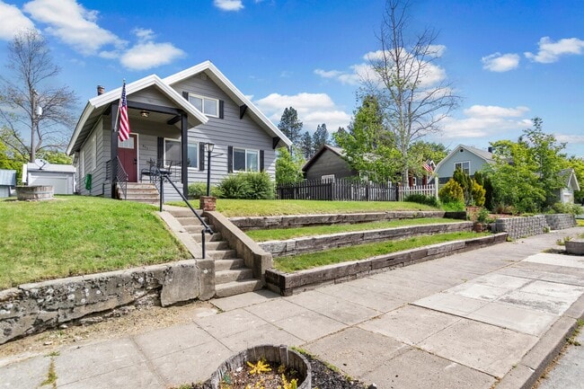 Photo - 611 E Garden Ave