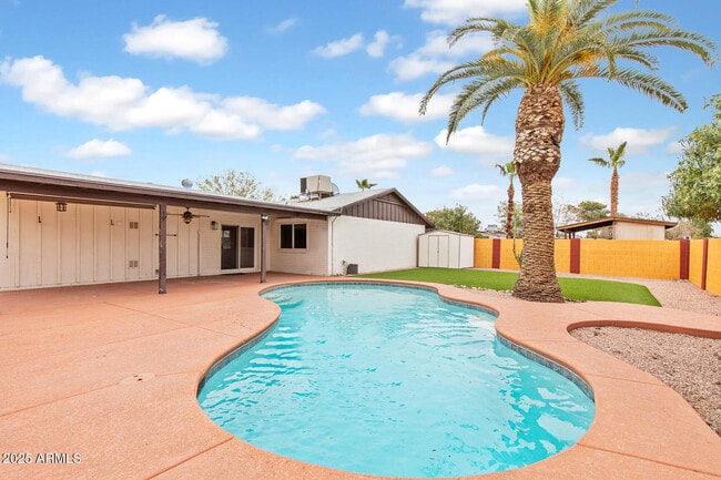 Photo - 1601 W Marco Polo Rd House
