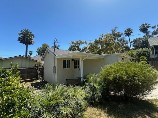 Photo - 417-417-417-412 Dibblee Ave Apartamento Unidad 417 1/2 Dibblee Ave