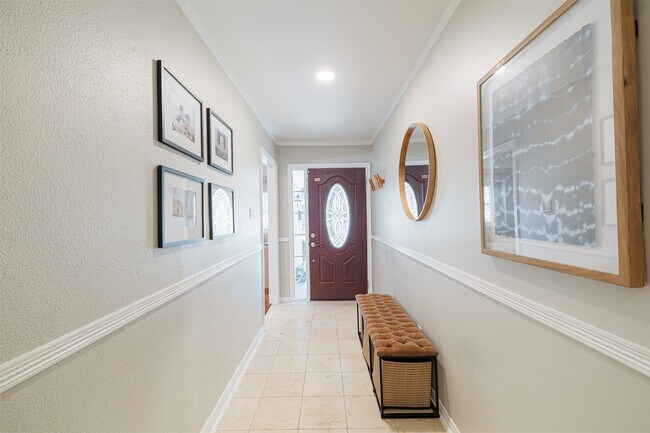 Photo - 14127 Woodthorpe Ln