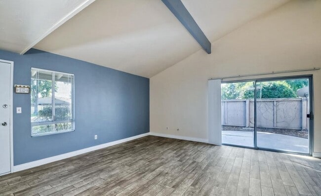 440 Parkside Dr