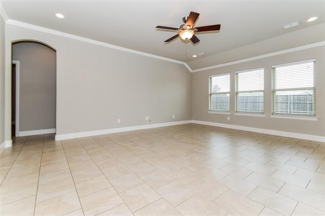 Photo - 309 Peachtree Ln