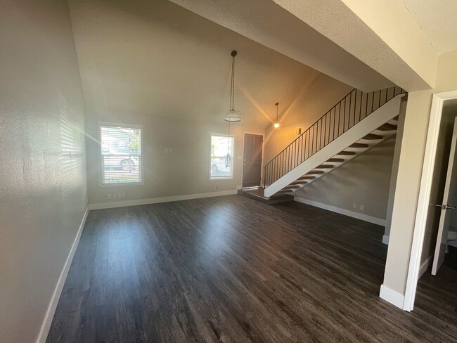 Photo - Completely Updated Roseville Townhouse available July 1st