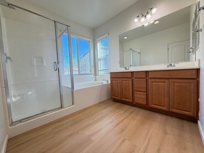 Photo - Carry Over Showing: This property has been shown before and will be rented to the first most qual...