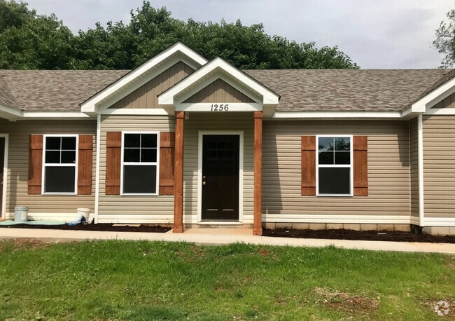 Building Photo - 1256 Dean Dr Unit B Rental