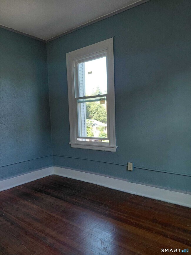 472 Prospect Ave Unit B3