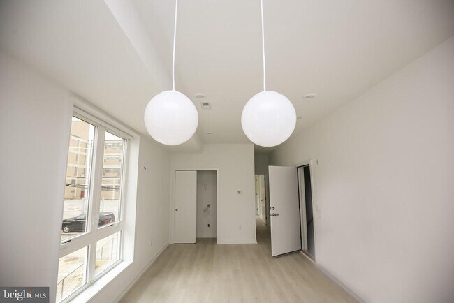 Photo - 1229 N 27th St Unidad C