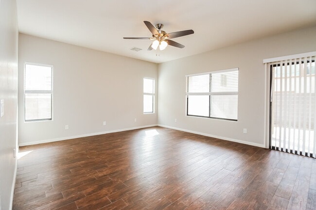 Photo - 2233 E 27th Ave