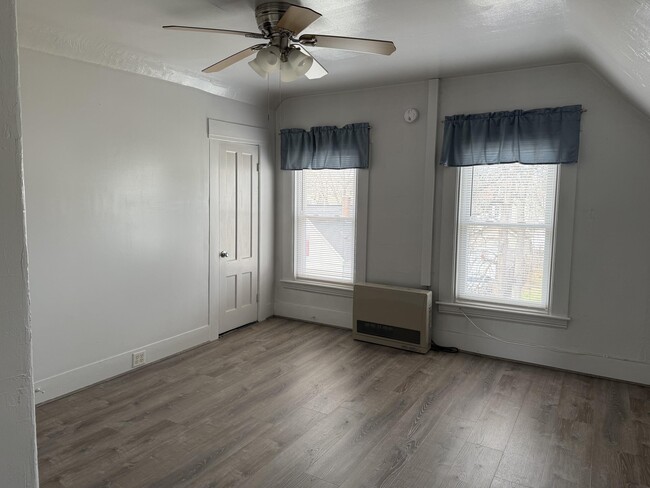 316 Douglas St Unit 3