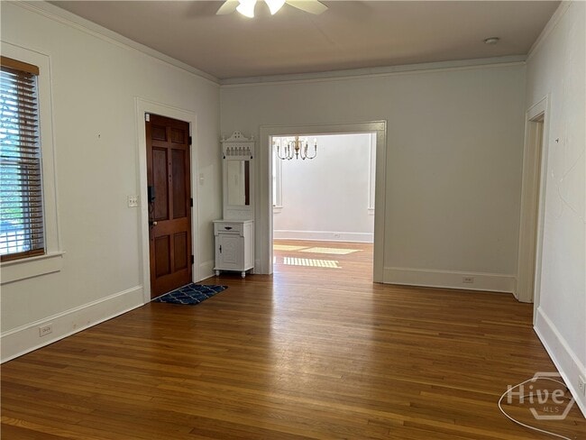 Photo - 1106 E 51st St