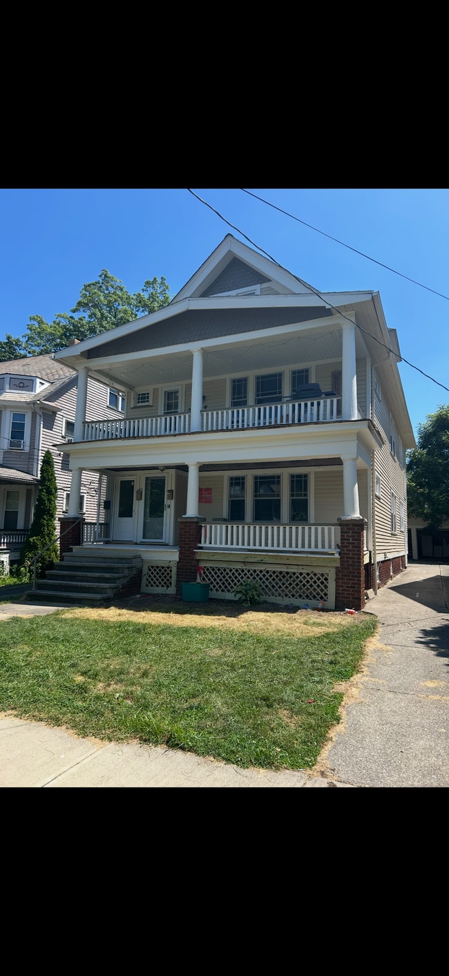 Building Photo - 1227 Cranford Ave