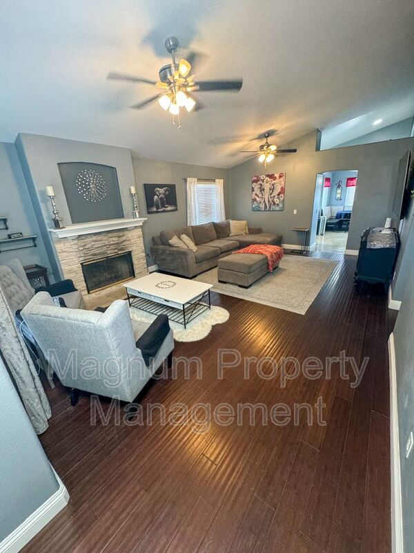 Photo - 30594 Glaspell Ct