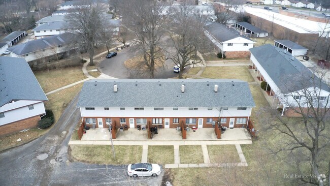 Building Photo - Apple Orchard Townhomes