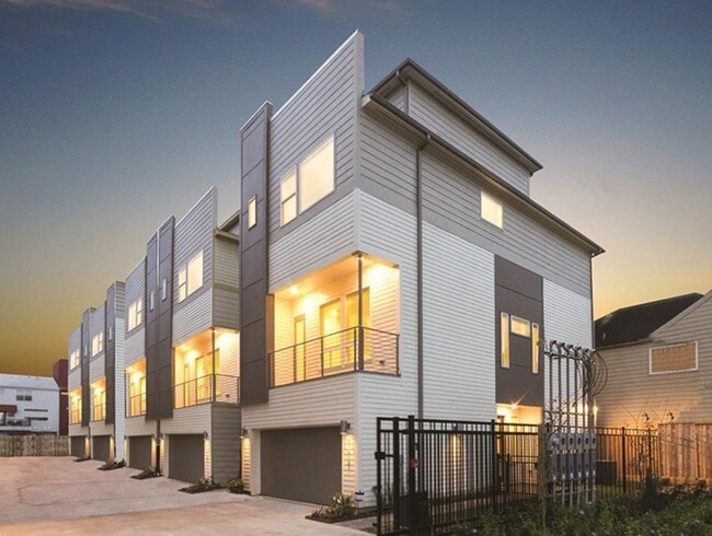 Building Photo - 346 Eado Park Cir