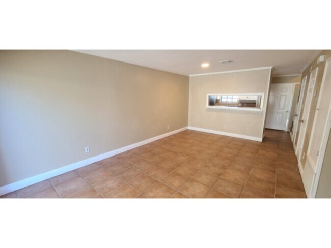 Photo - 7250 Hilburn Rd