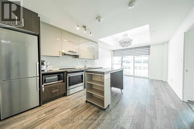 Photo - 180 Fairview Mall Dr Unit 517