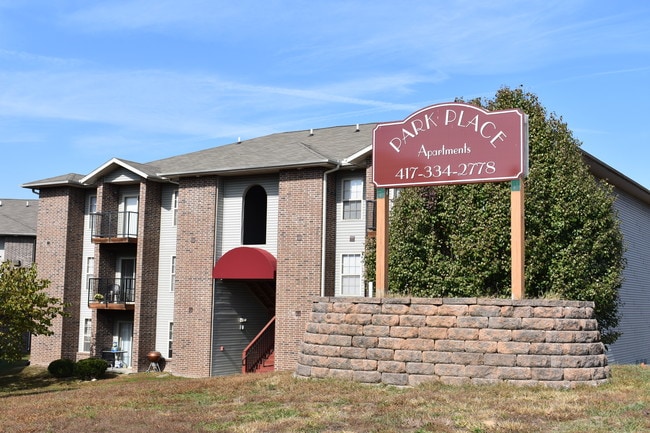 Entry Sign - Park Place Apartments