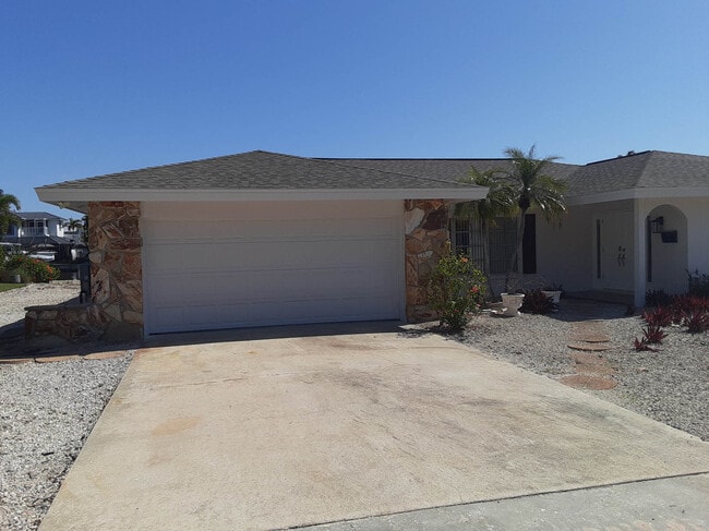 Photo - 1666 Sabal Palm Dr Casa
