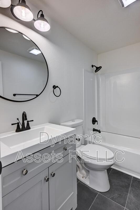 Photo - 1101 N Taylor St