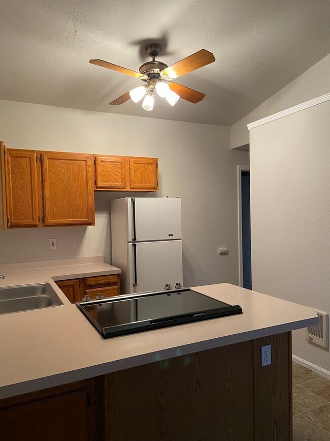 Photo - 5998a Unidad 5998c