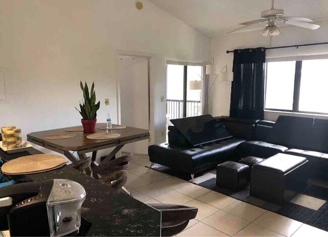 Photo - 2445 SW 18th Terrace Unit #9