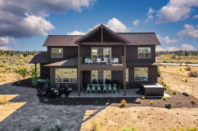 Building Photo - 17001 SW Lago Vista Dr Rental